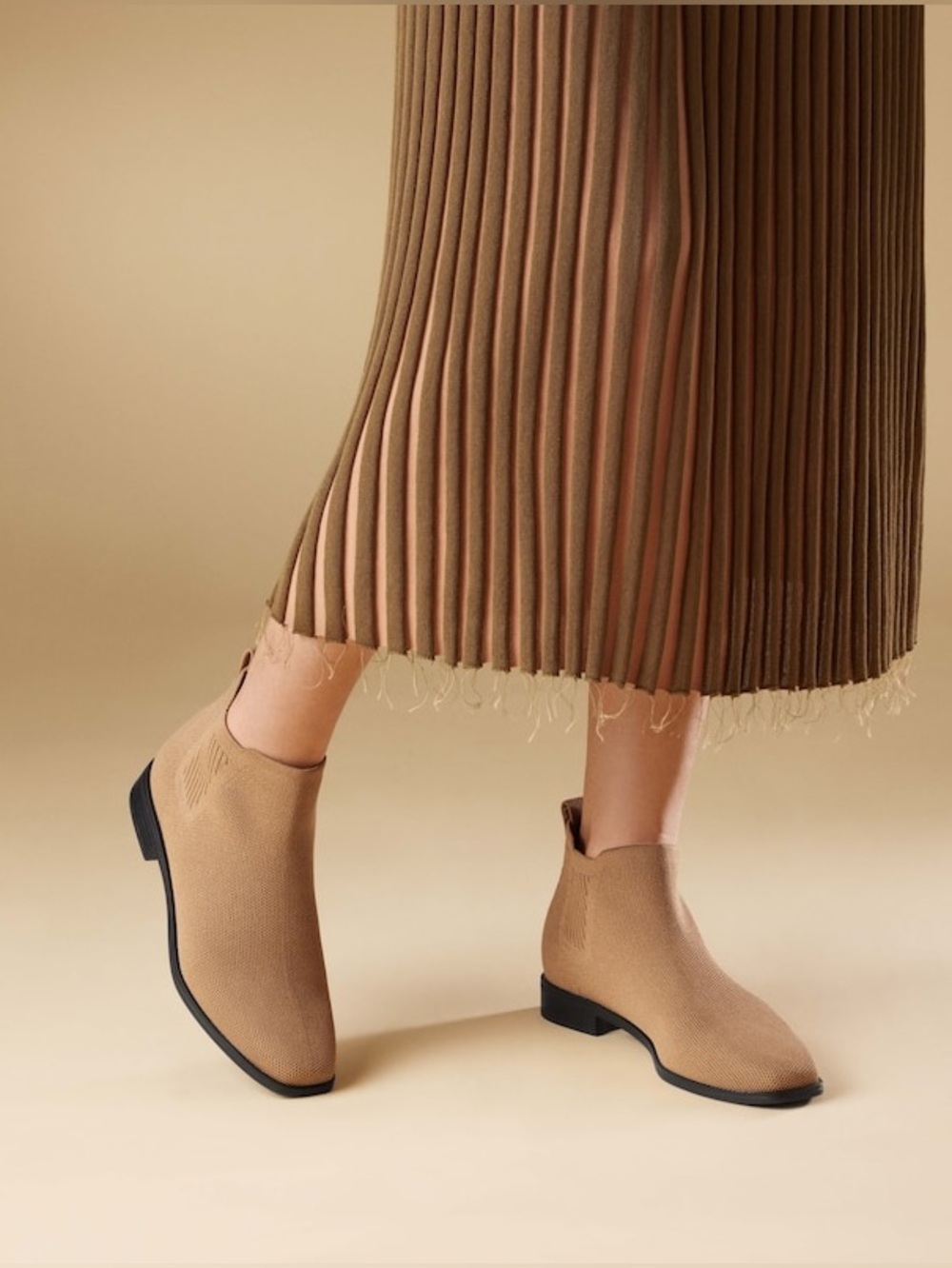 VIVAIA Ryan Pro Square Toe Ankle Boots Water Repellent EU 39 Nutmeg Beige